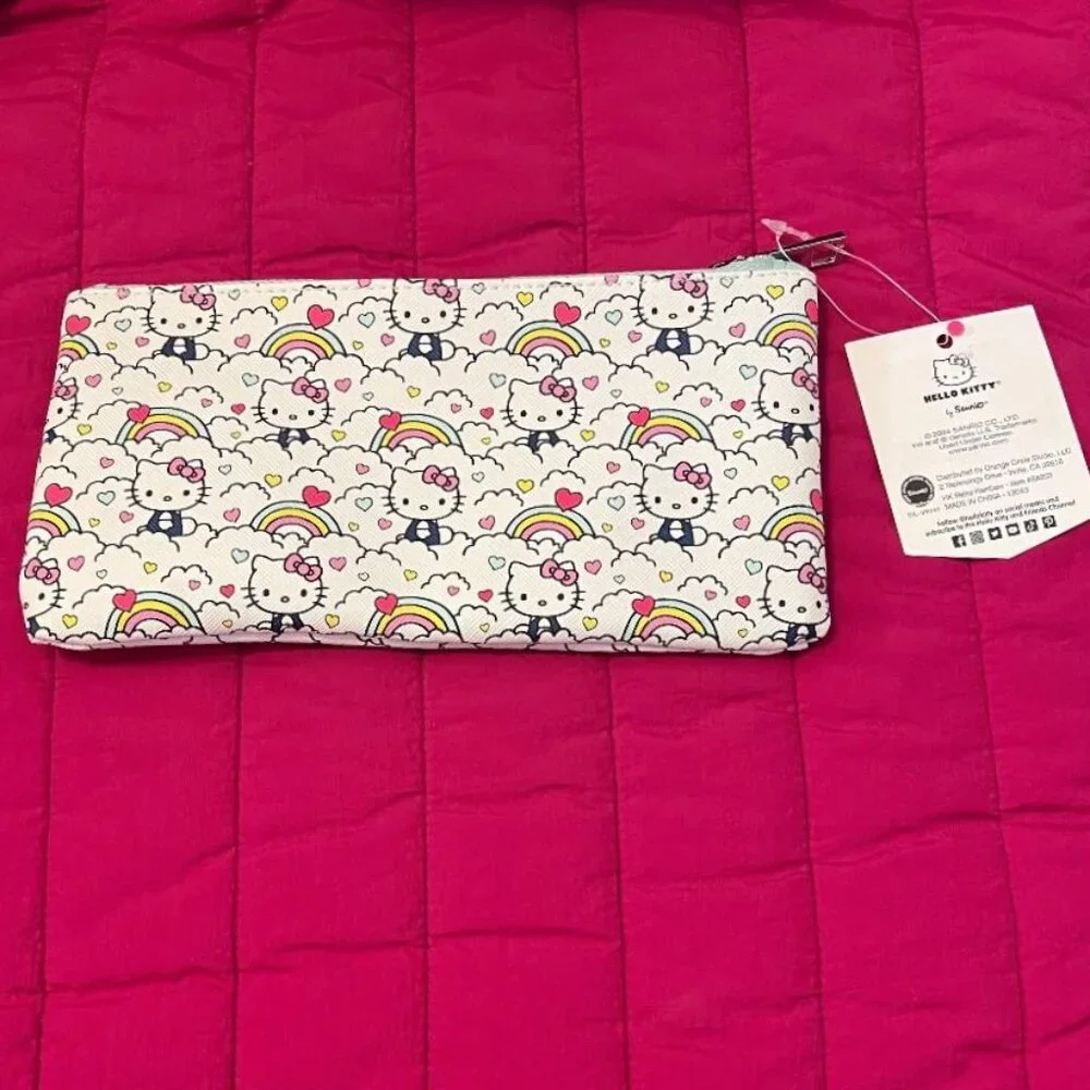 NWT ADORABLE HELLO KITTY PENCIL / PEN OR COSMETIC / MAKEUP CASE  / STORAGE POUCH